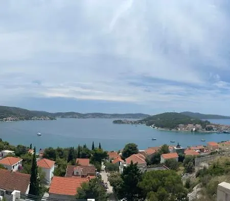 Ivona * Rogoznica (Sibenik-Knin)