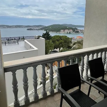 Ivona * Rogoznica (Sibenik-Knin)