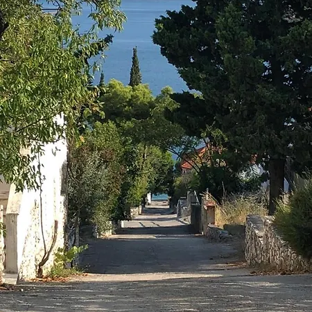 Ivona * Rogoznica (Sibenik-Knin)